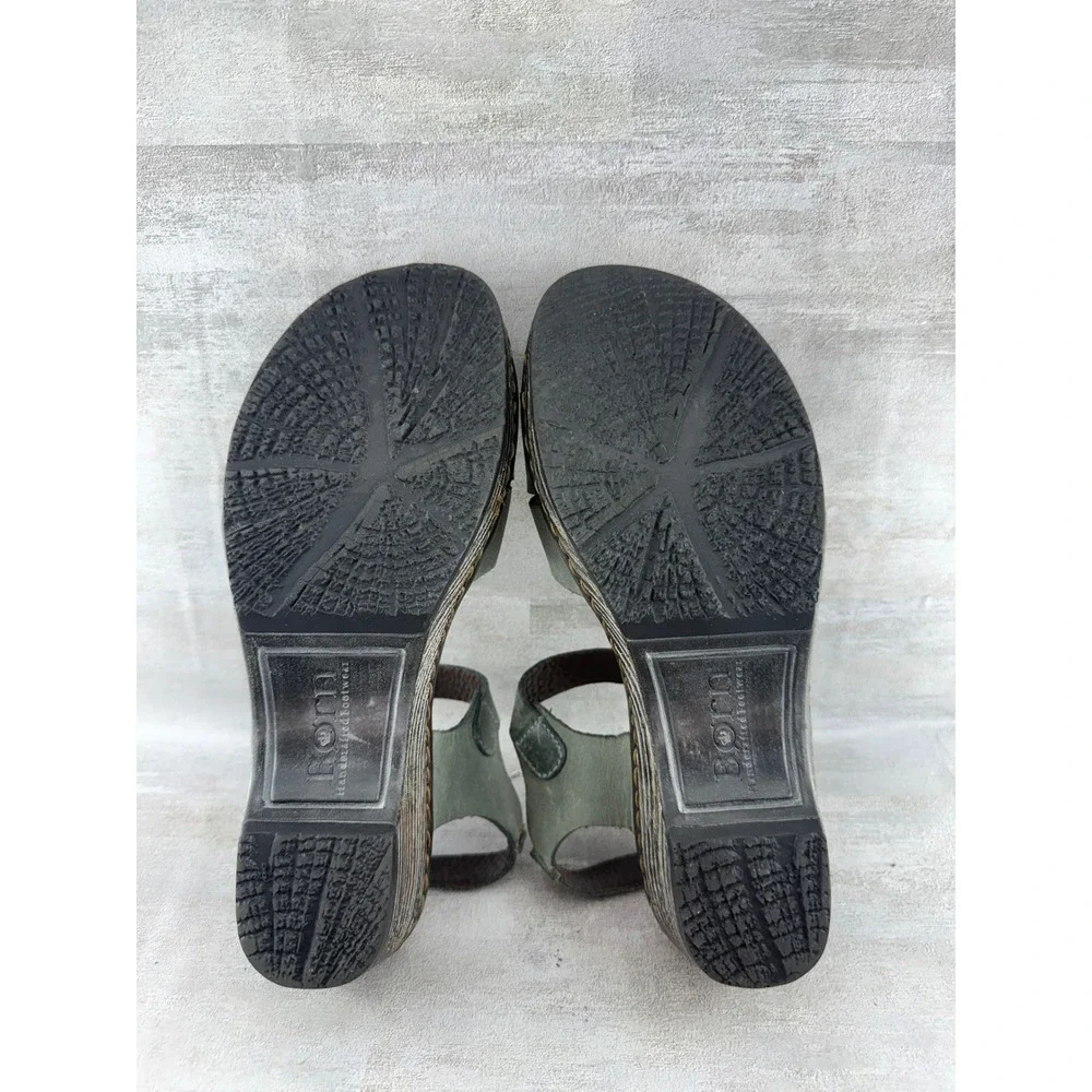Born B89504 Green Leather Wedge Sandals Women Sz 9 Ankle Strap Comfort Boho